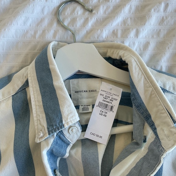 AMERICAN EAGLE CASUAL BUTTON DOWN - Picture 3 of 5